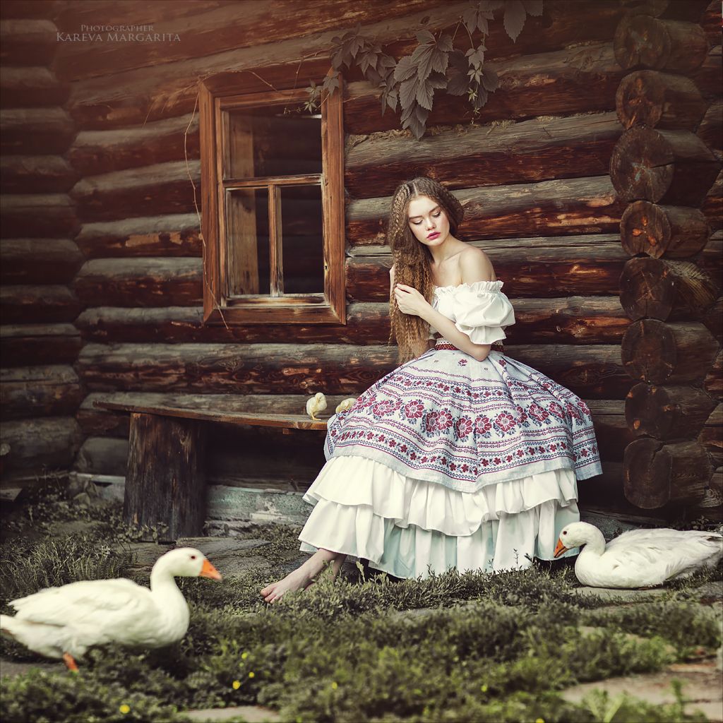 Women in Slavic costumes in Ankan
