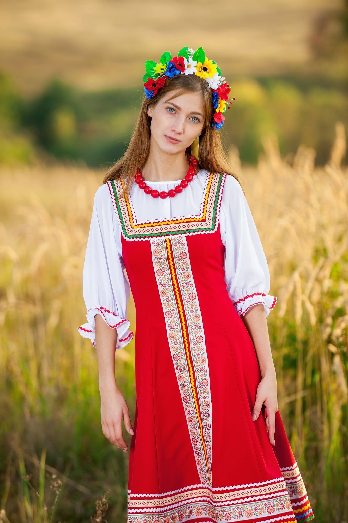 Women in Slavic costumes in Ankan