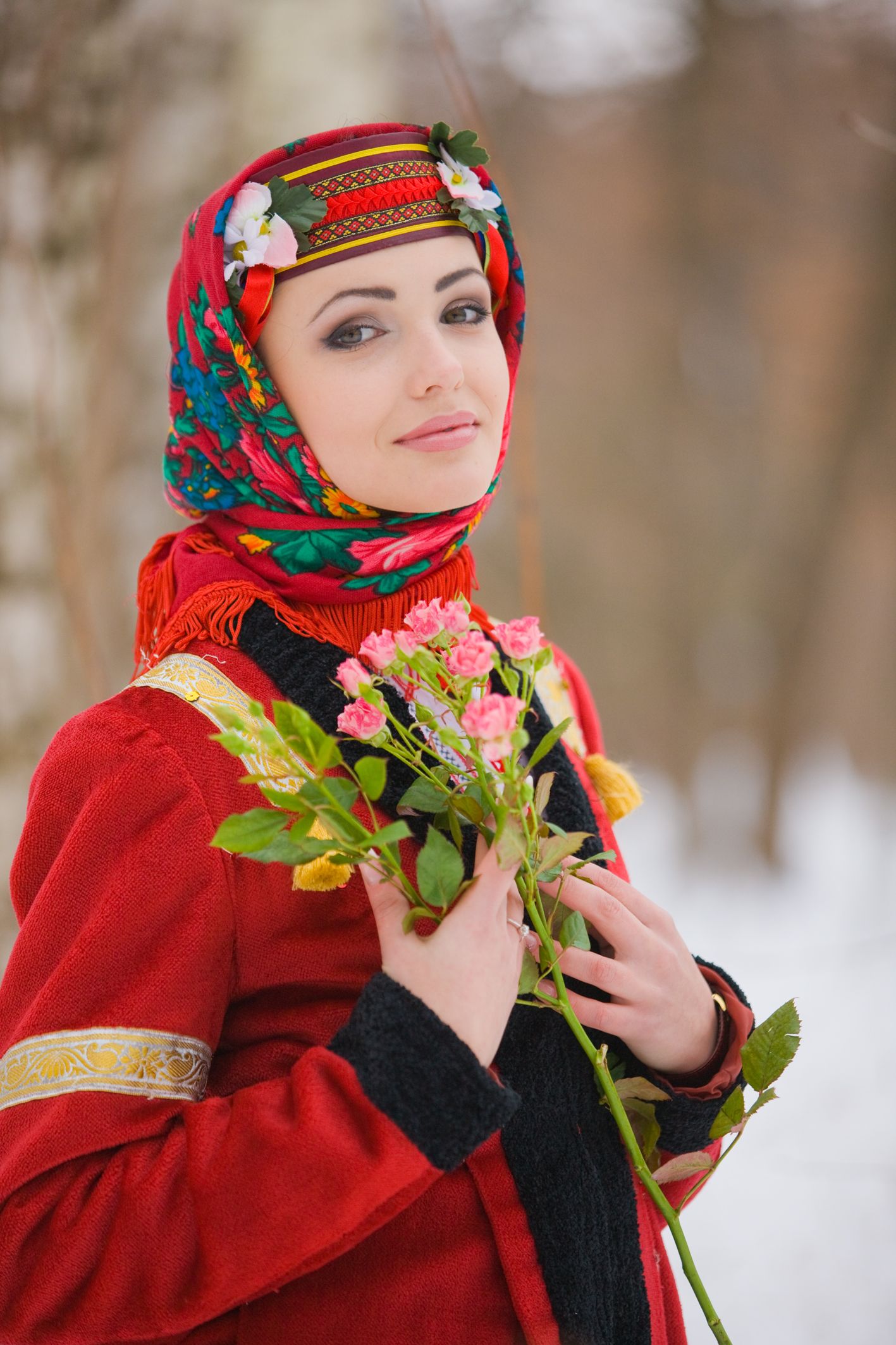 Sexy girl Girls in Slavic costumes in Ankan