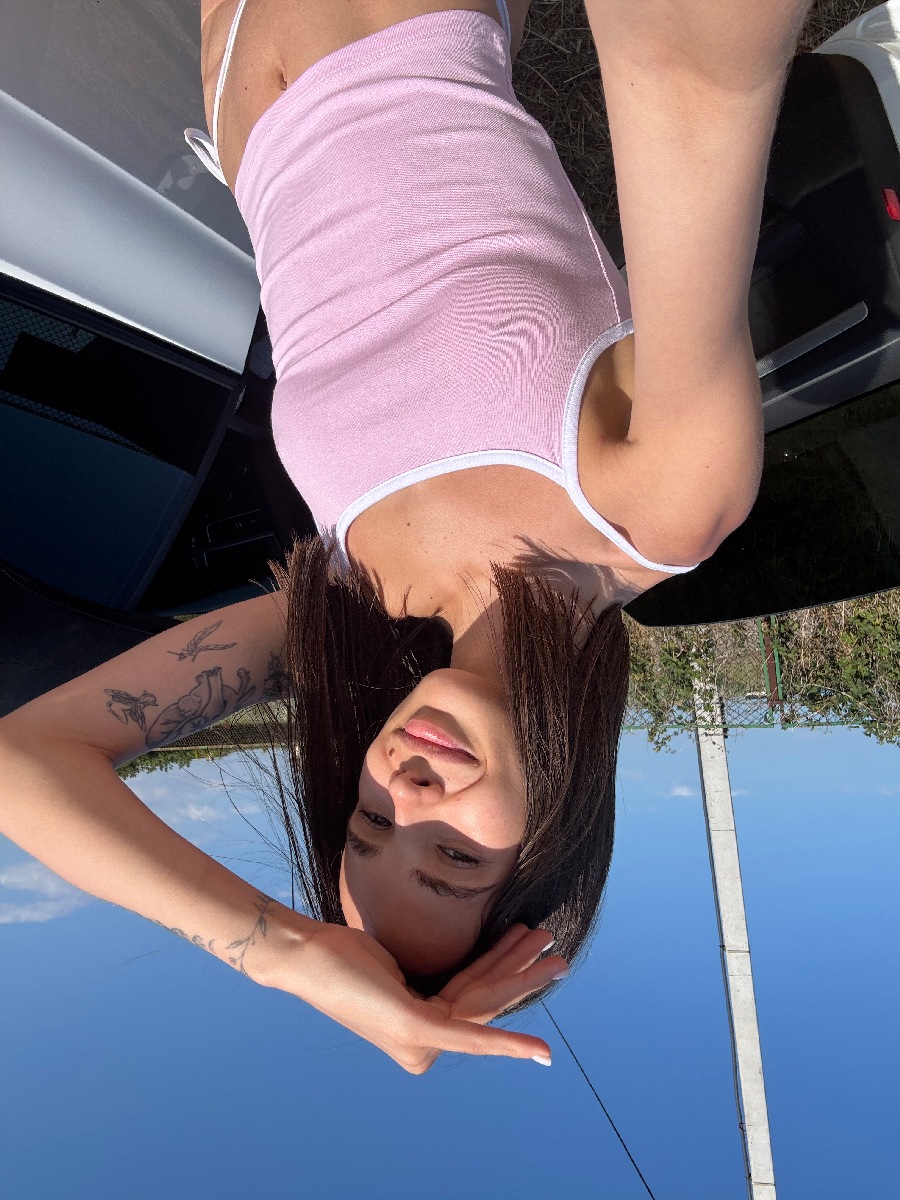 Sexy model Tina in Ankan